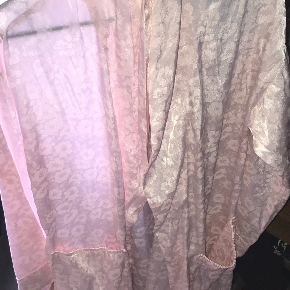 Pink flower silk robe